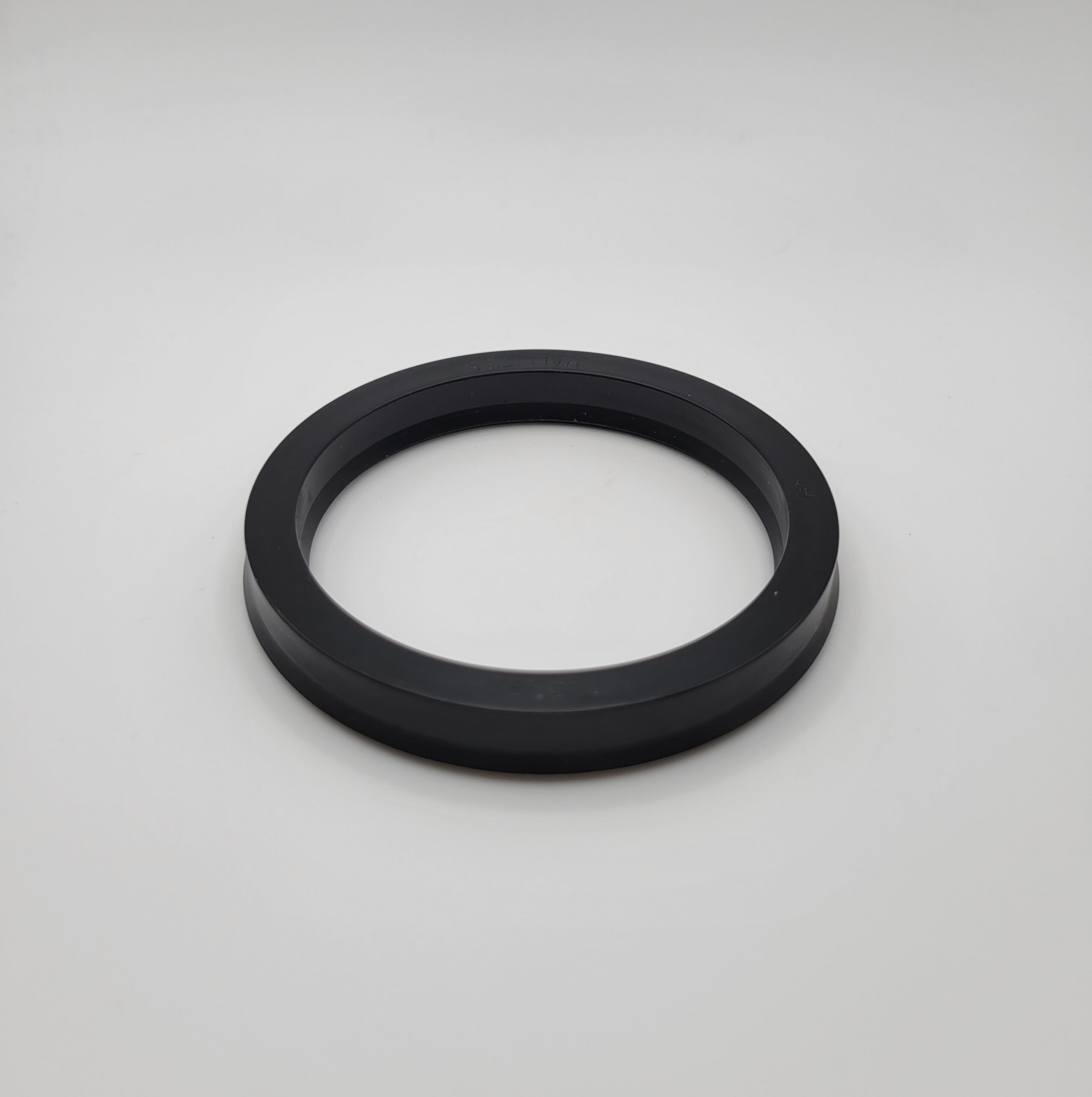 U Seal with Quad ring – 2-3/8×2-7/8×3/8 IN